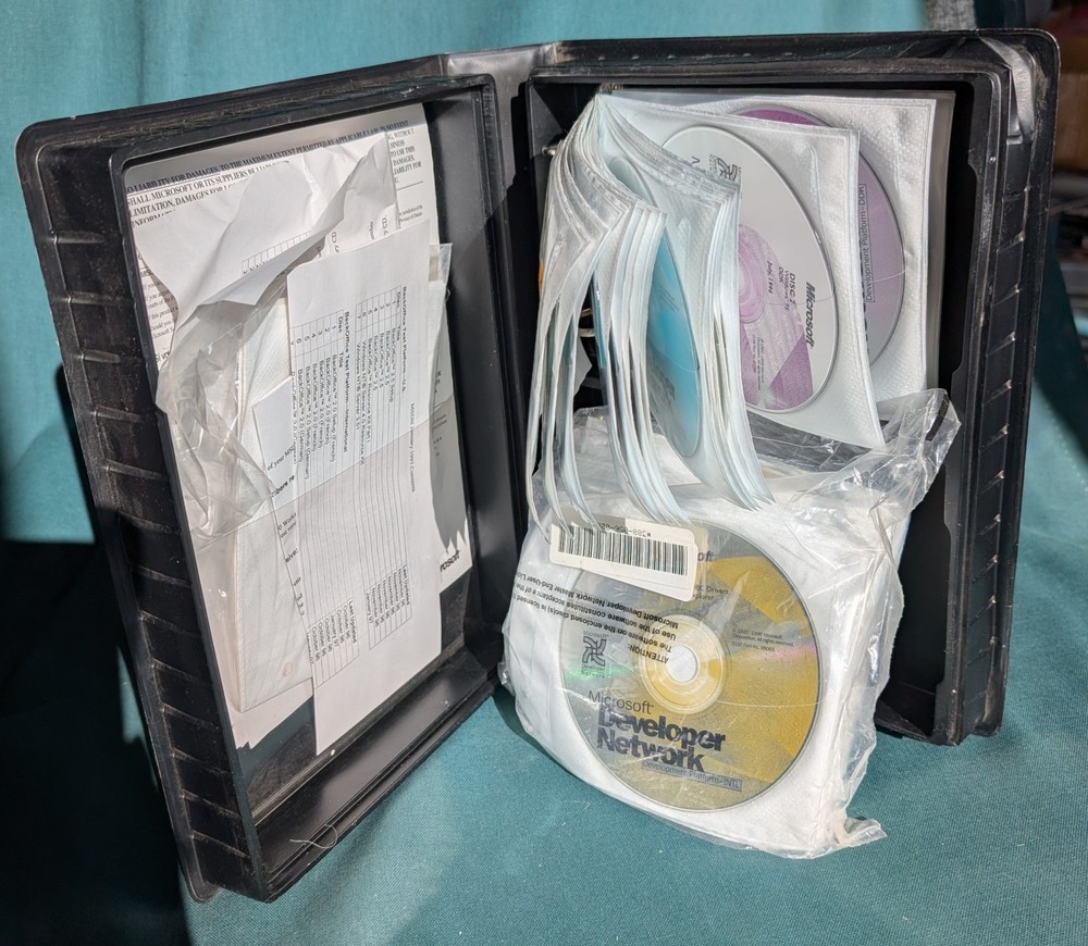 HUGE LOT of Vintage MSDN Microsoft Developer Network Software CDs 1996-2006