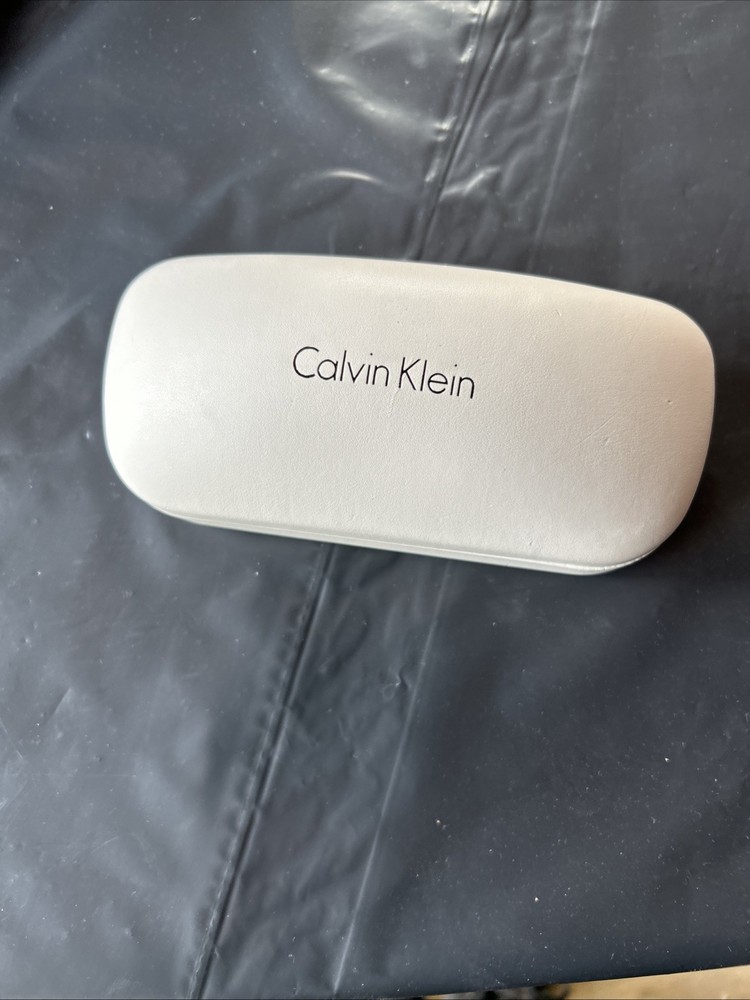 AUTHENTIC - CALVIN KLEIN - WHITE - HARD EYEGLASSES CASE