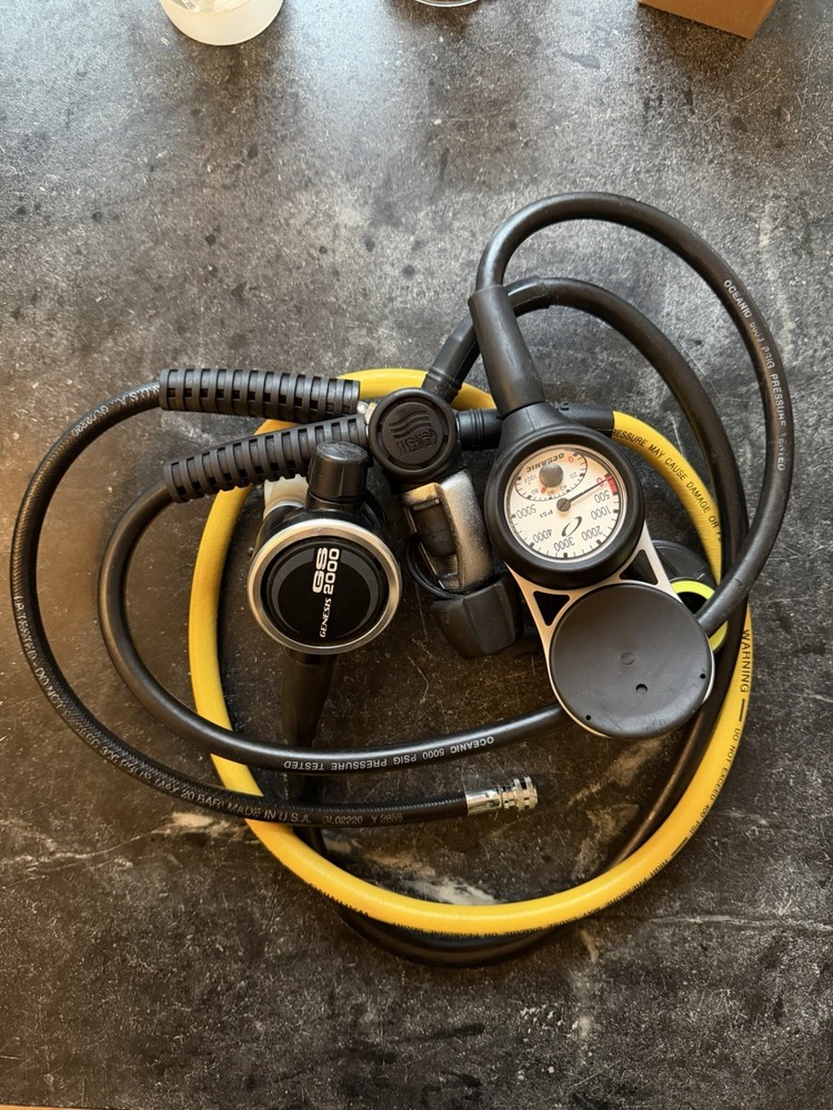 Two Oceanic Versa Pro Air/Nitrox Scuba Diving Computers & Regulator Octopus Rigs