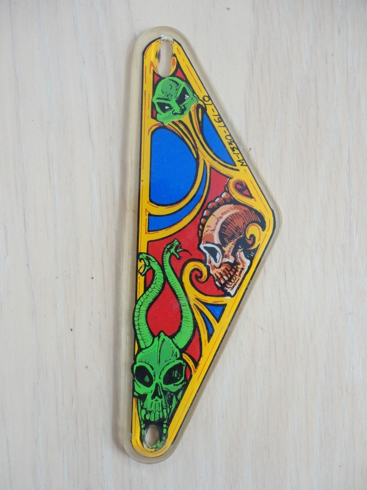 Paragon Pinball Machine Slingshot Plastic Right Side Sling Shot
