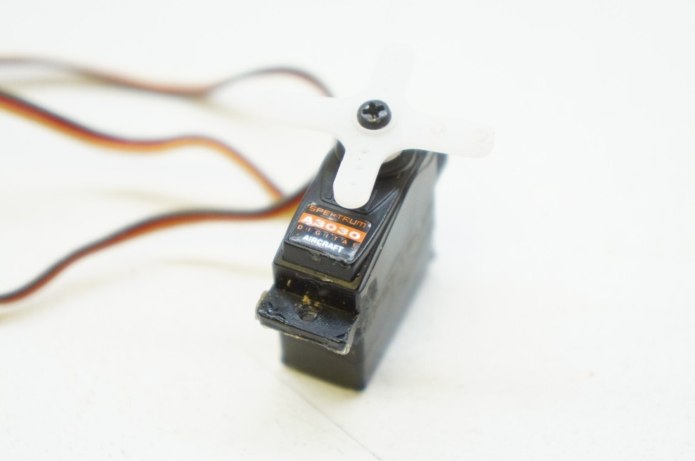 SPEKTRUM A3030 SUB-MICRO AIRCRAFT SERVO