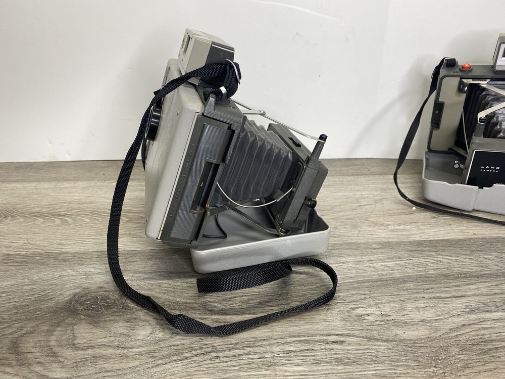 Pair of Polaroid Land Camera Countdown 70 With Case & Flash *Untested*