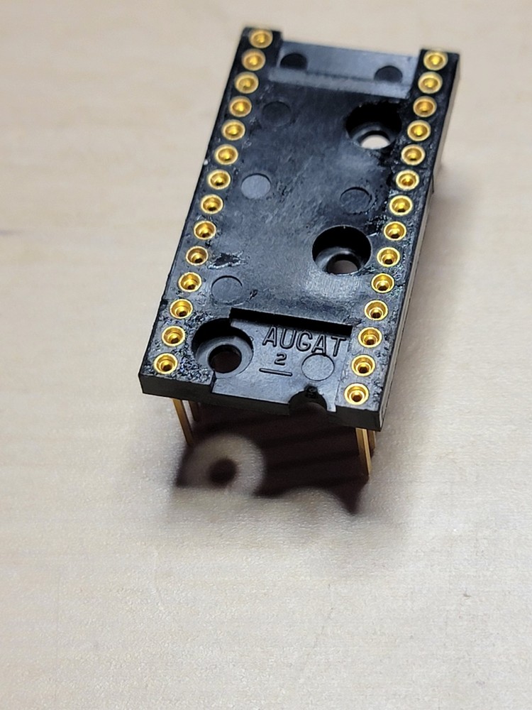 1Pc NOS Augat 28-pin Wire Wrap DIP Socket Gold
