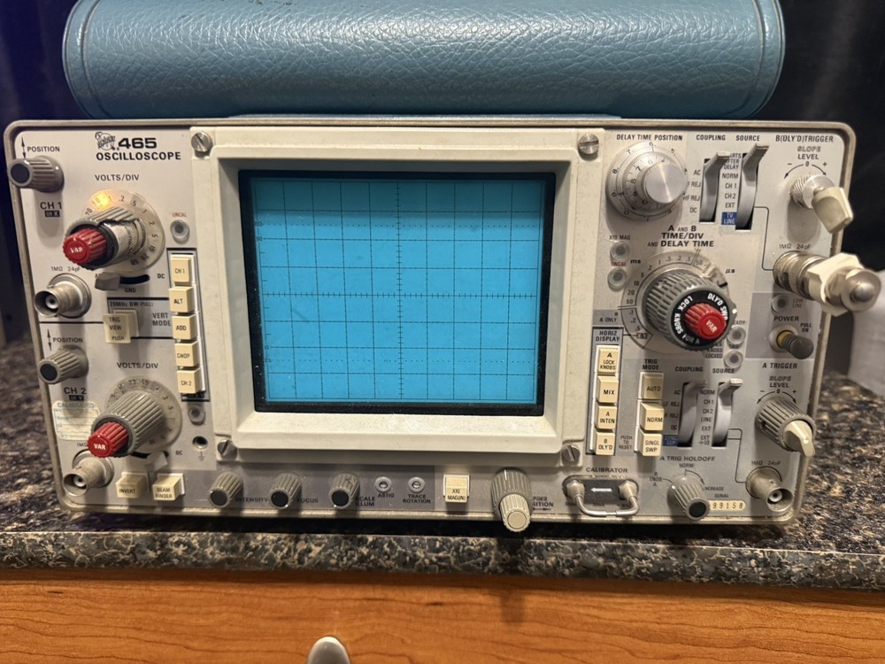 Tektronix 465 Oscilloscope Powers On Untested