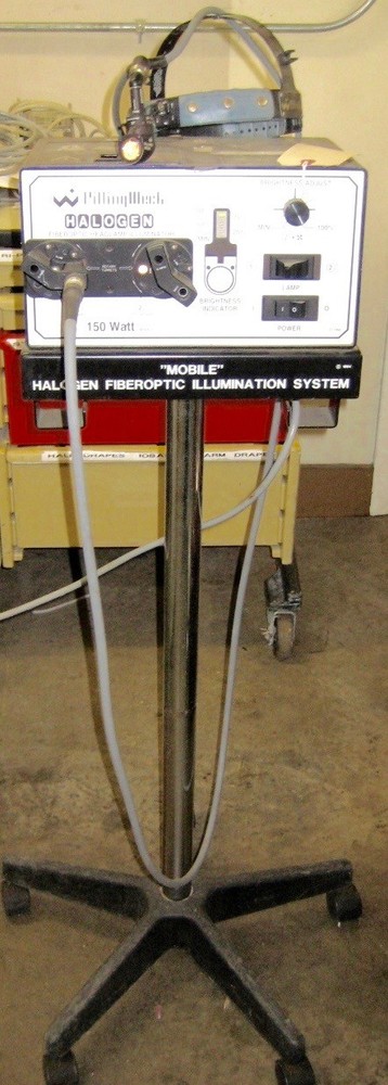 Pilling Weck mobile light source with head light.  Good condition, guaranteed.
