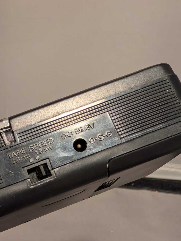 Sony M-740 Handheld MicroCassette - Corder Tape Recorder Untested