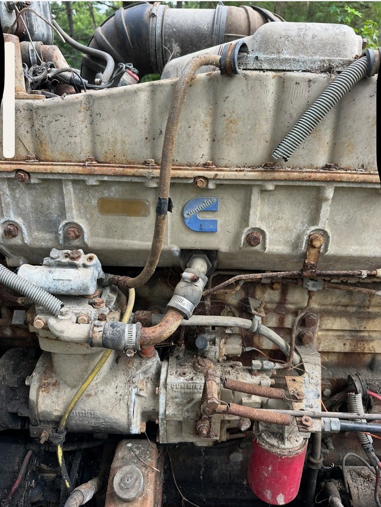 300 Cummins Engine