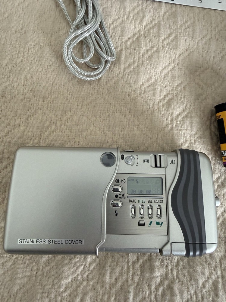 Nikon Nuvis S IX 240 Camera “Beautiful”