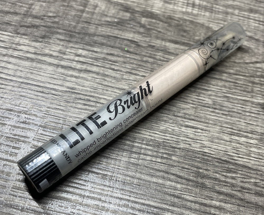 HARD CANDY Lite Bright Concealer 504 Fair