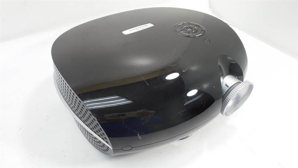 Planar PD7060 DLP Projector - HDMI - Good Working