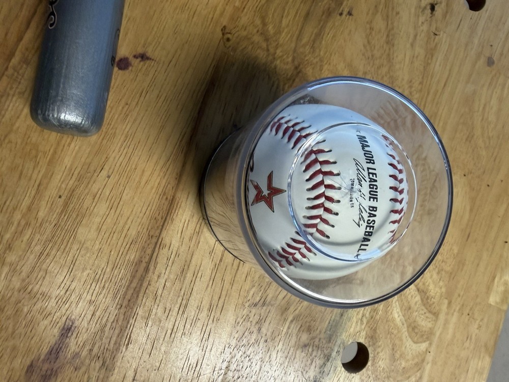 Houston Astros Signed Memorabilia