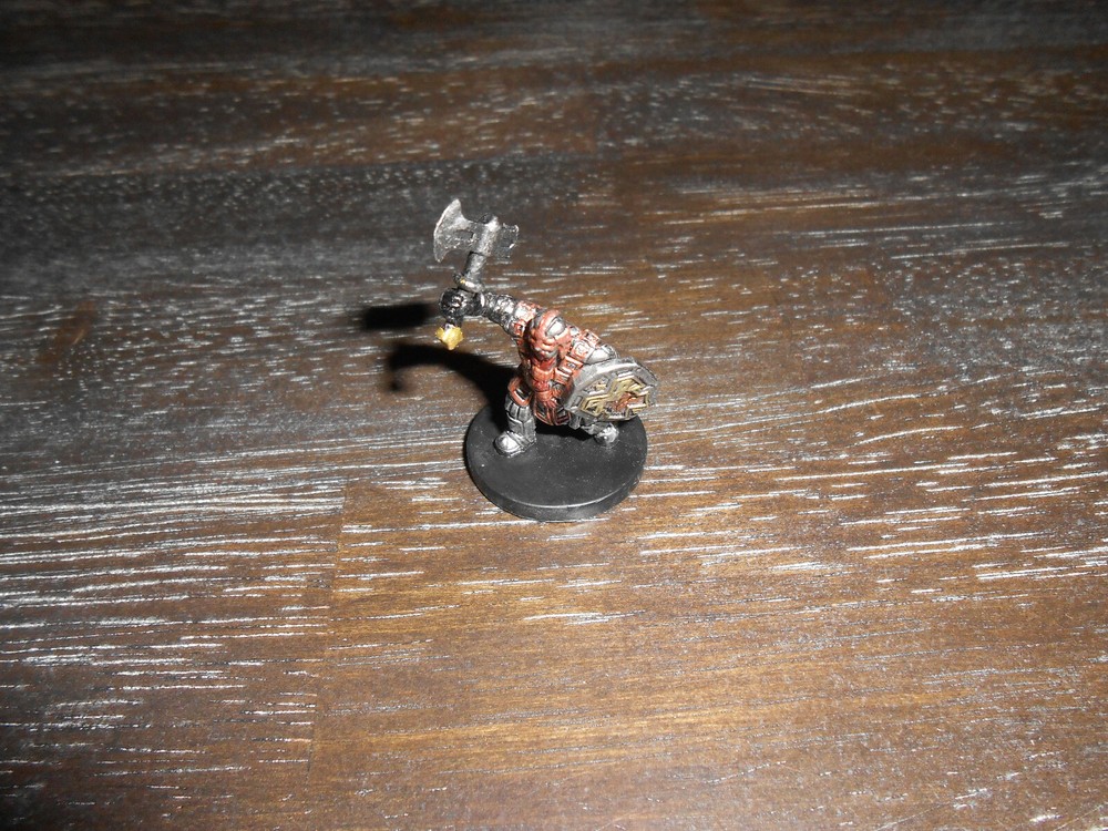 Dwarf Battlemaster D&D Miniature Dungeons Dread starter mini Dragons Pathfinder