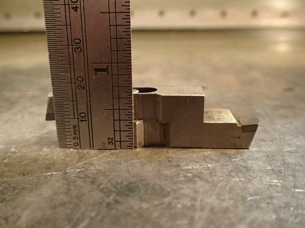 2-1/2" Adjustable Boring Insert Carbide Cutter for 1/2" x 5/8" Tool Block: Used