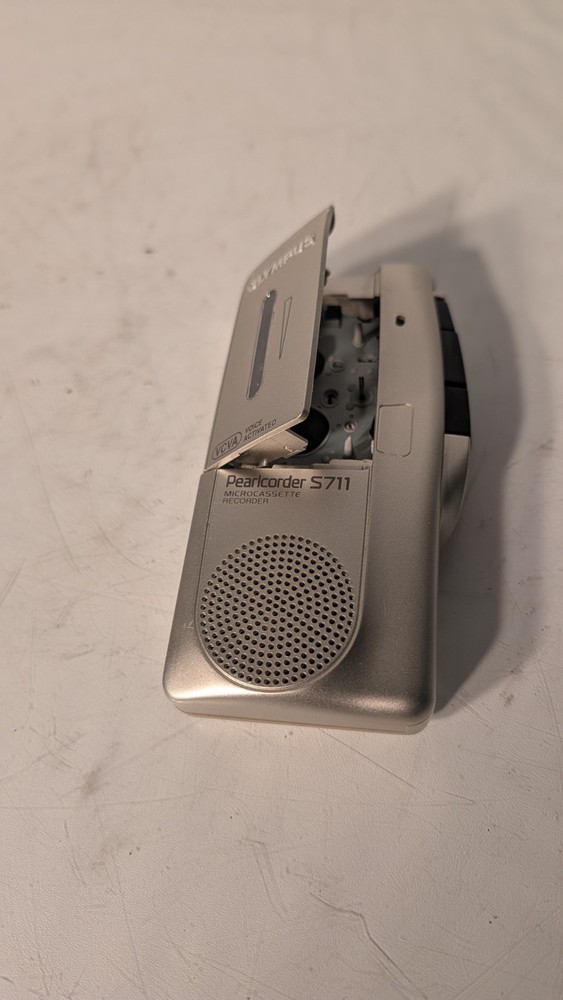 Olympus Pearlcorder S711 Microcassette Voice Recorder . Excellent