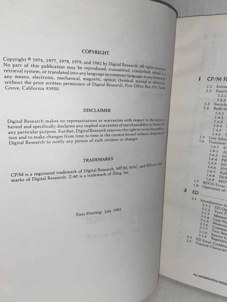 KAYPRO 10 Manual * ORIGINAL * CP/M OPERATING SYSTEM MANUAL 1ST PRINTING 1982 EUC
