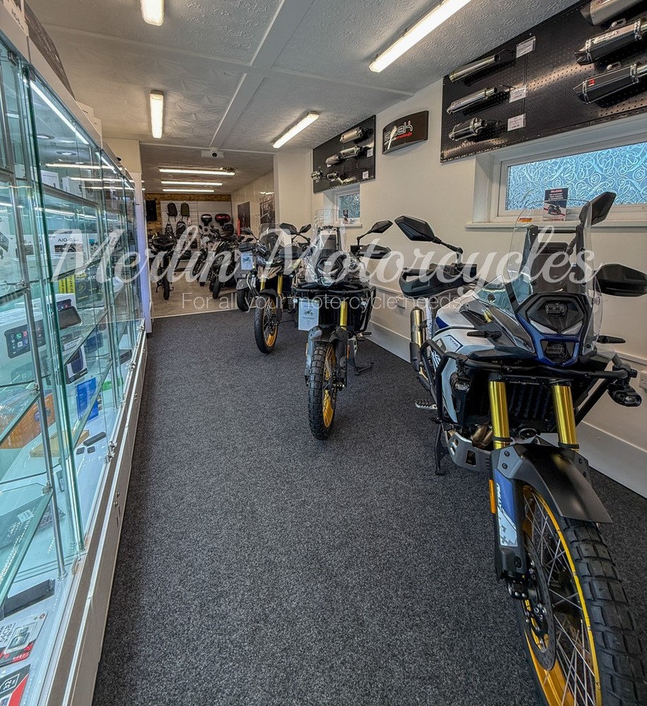 SENA 5R LITE MOTORCYCLE BLUETOOTH COMMUNICATION INTERCOM SYSTEM - NEXT DAY