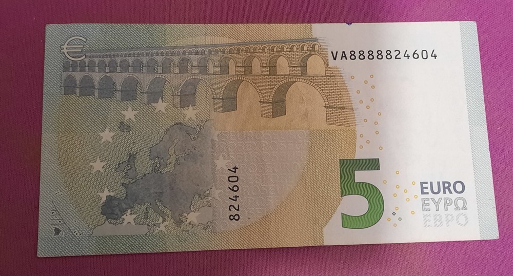 rare 5 euro banknote