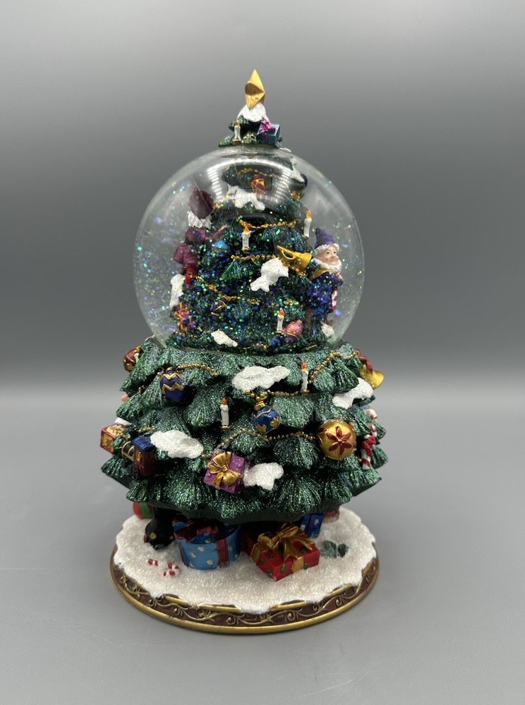 8.5” Rotating Christmas Tree Water Globe – Holiday Snow Globe