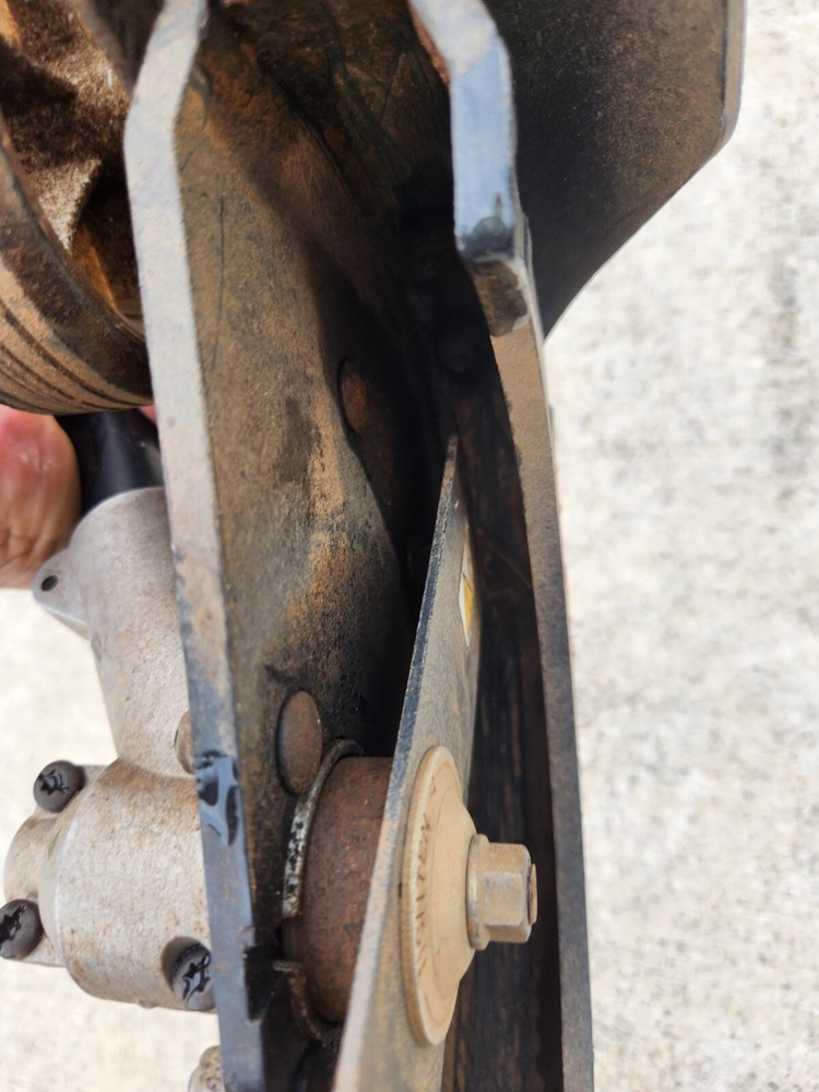 EDGER Attachment System For Most Rouded Fitting, Used, Trimmer Plus