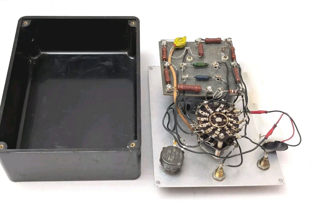 DEFOREST'S TRAINING Multimeter No Probes Untested