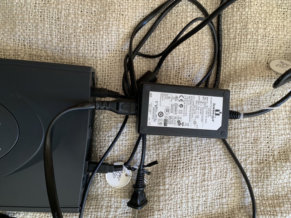 Iomega External Super CD/RW DVD-ROM Drive Writer