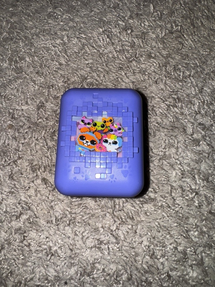 Spin Master Bitzee Digital Electronic Interactive Pet Purple Toy Light Up
