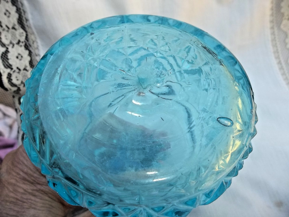 BLUE CRUET W/ MATCHING STOPPER EAPG
