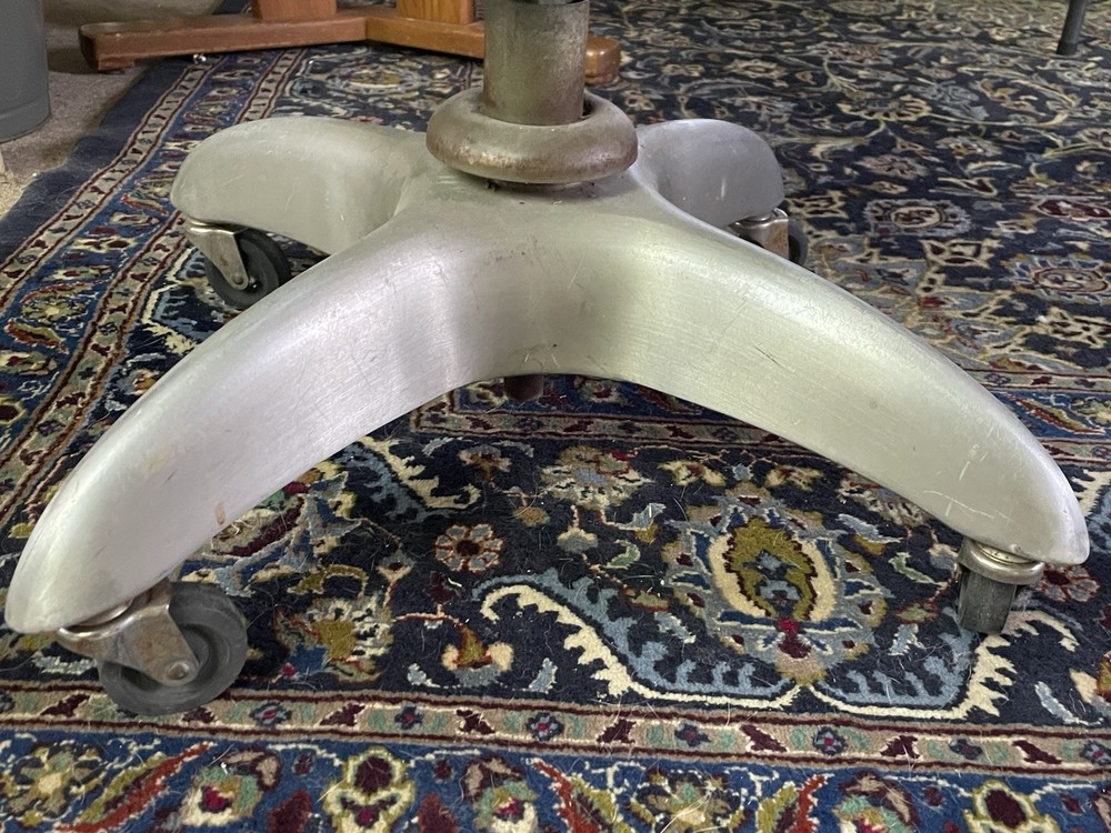 VTG GoodForm Aluminum Rolling Swivel Office Propeller Chair General Fireproofing