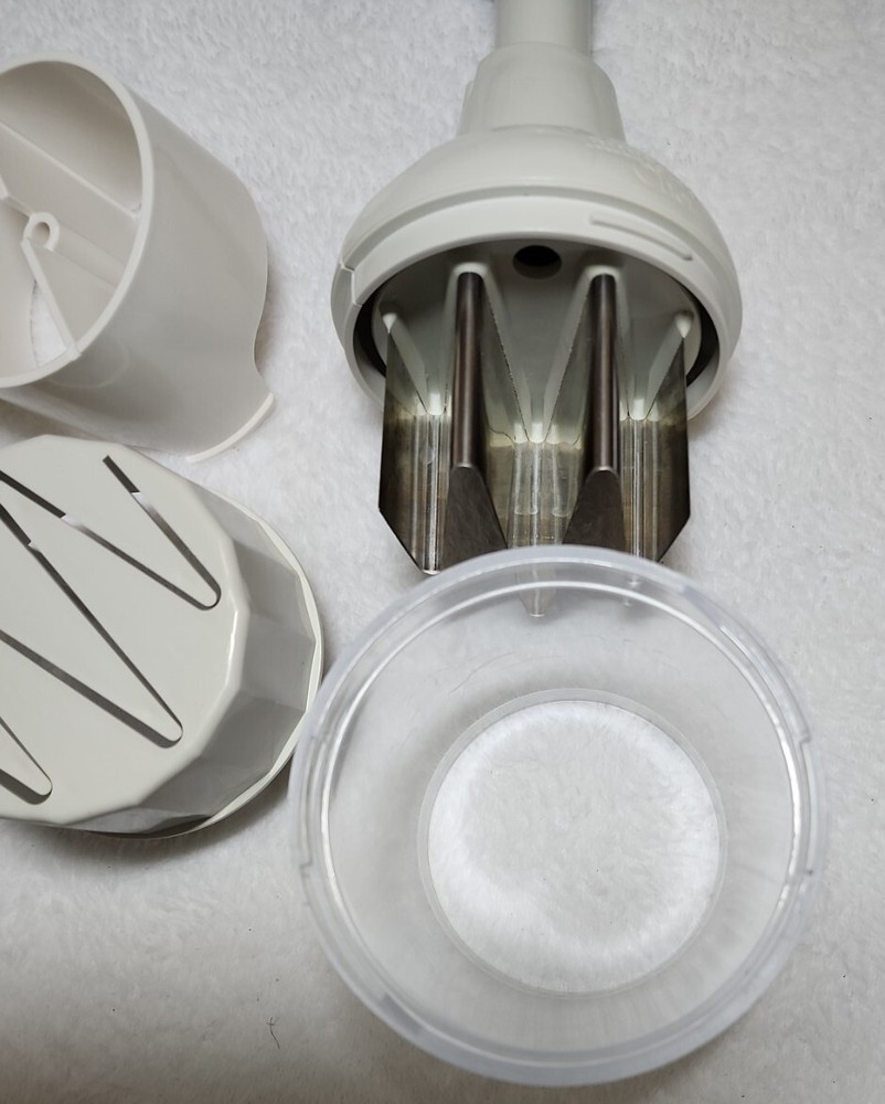 Pampered Chef Chopper & Spiral Slicer Lot missing chopper bottom