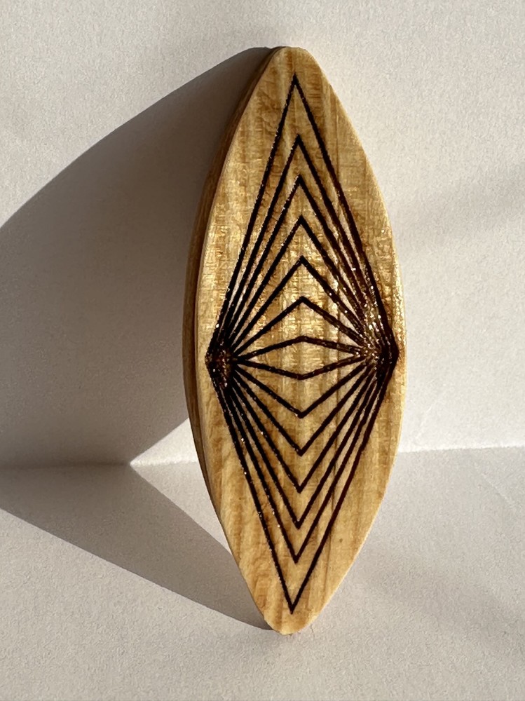 Tatting shuttle with deep engraved 3D design 3 inch long