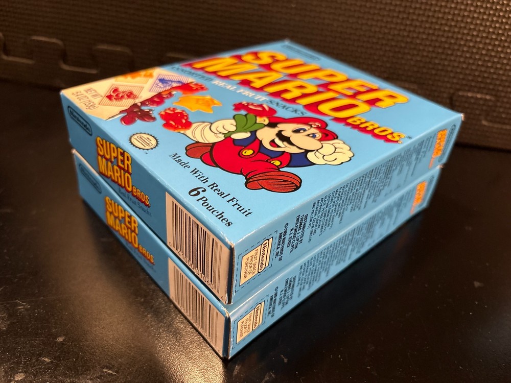 Super Mario Bros fruit snacks - 2 empty custom design display boxes