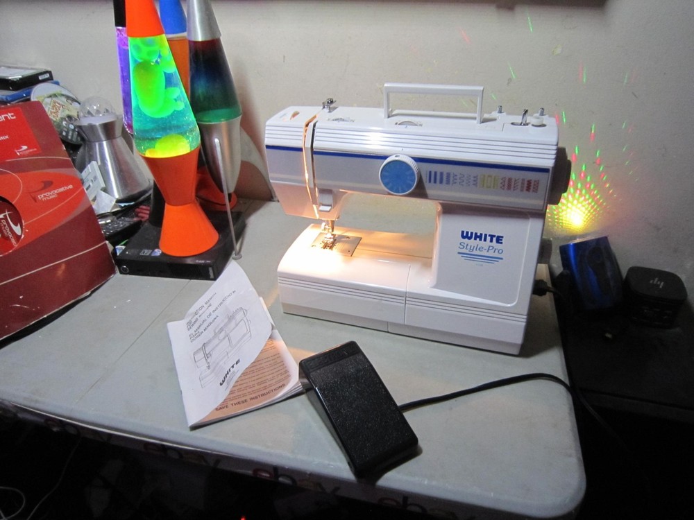 Working White Style Pro 1126 Sewing Machine FREESHIP