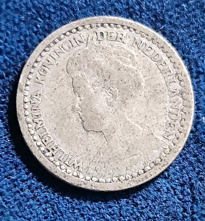 1925 Netherlands 10 Cents Silver Coin (KM.#145)