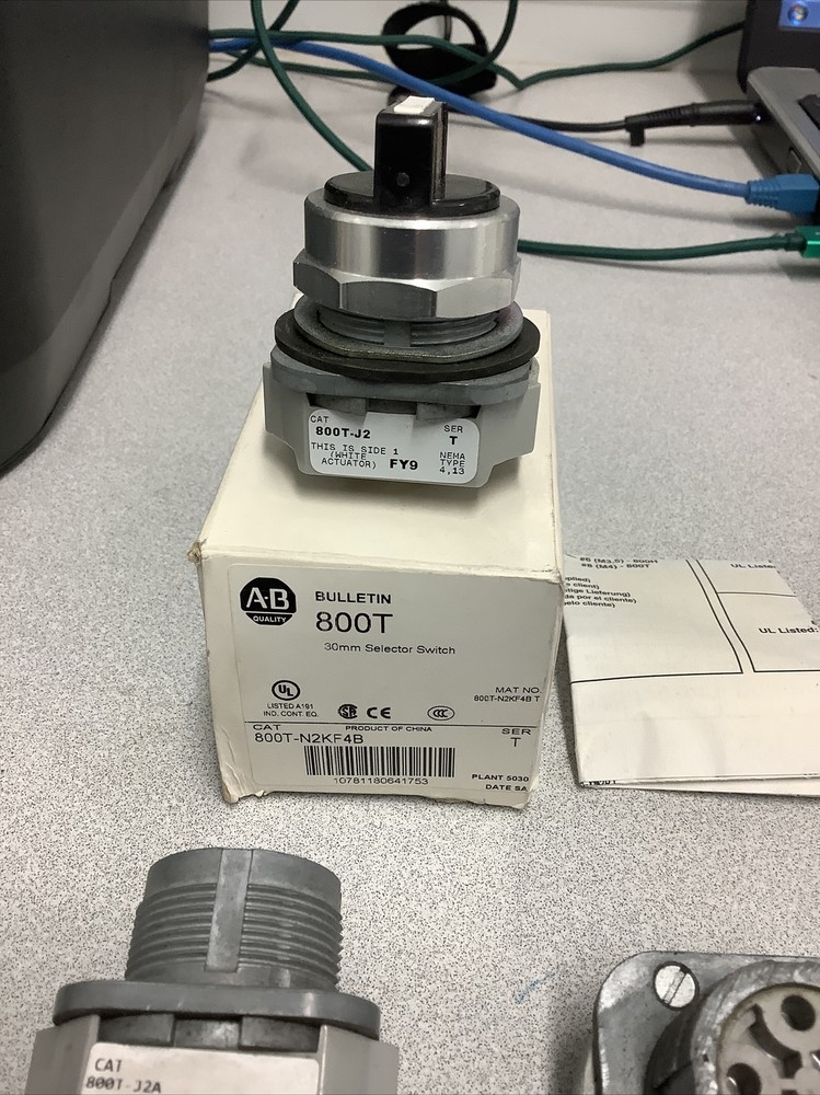 Allen Bradley 800T Selector Switch Lot