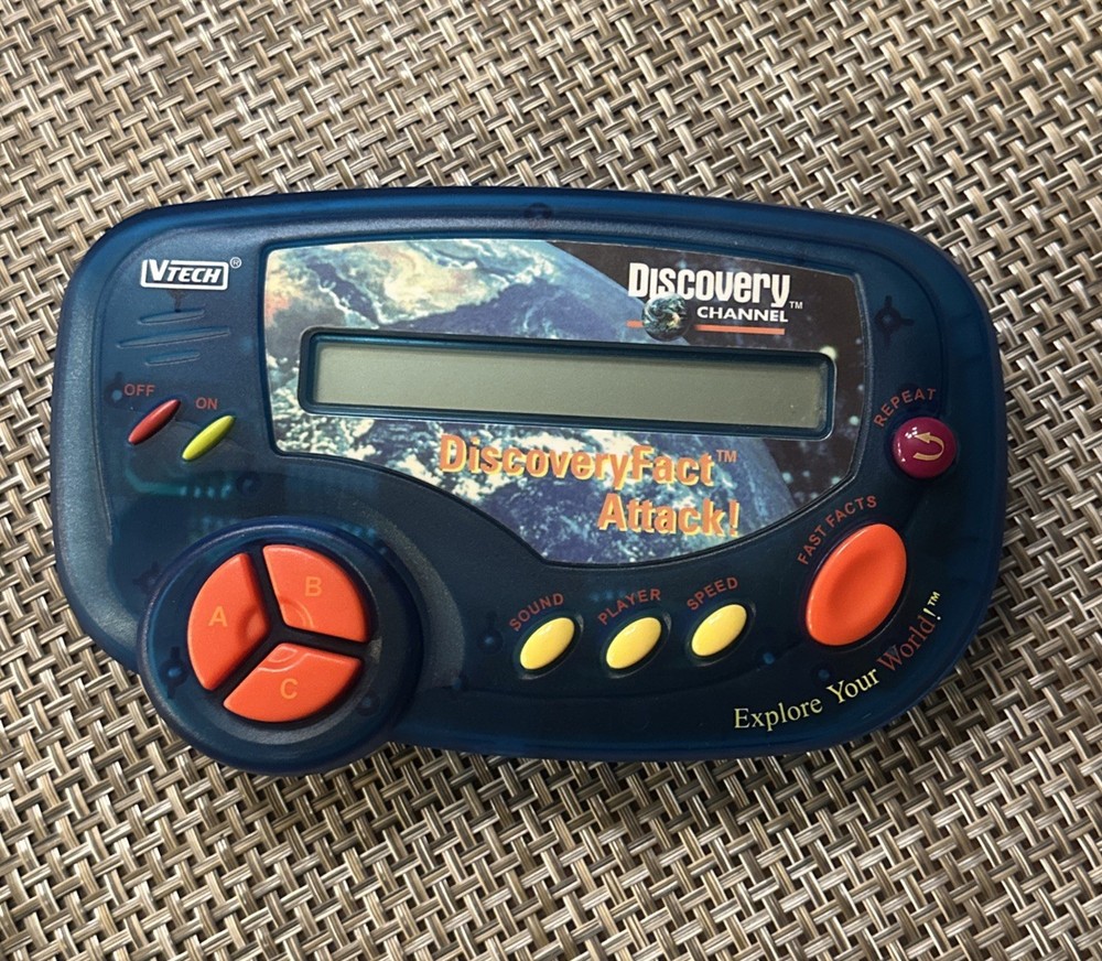 Vtg VTECH DISCOVERY CHANNEL Discoveryfact Attack Handheld Electronic Trivia Game