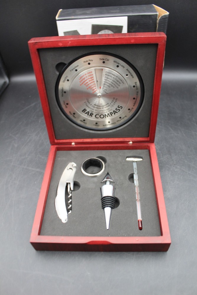 Wine opener gift set from HBO