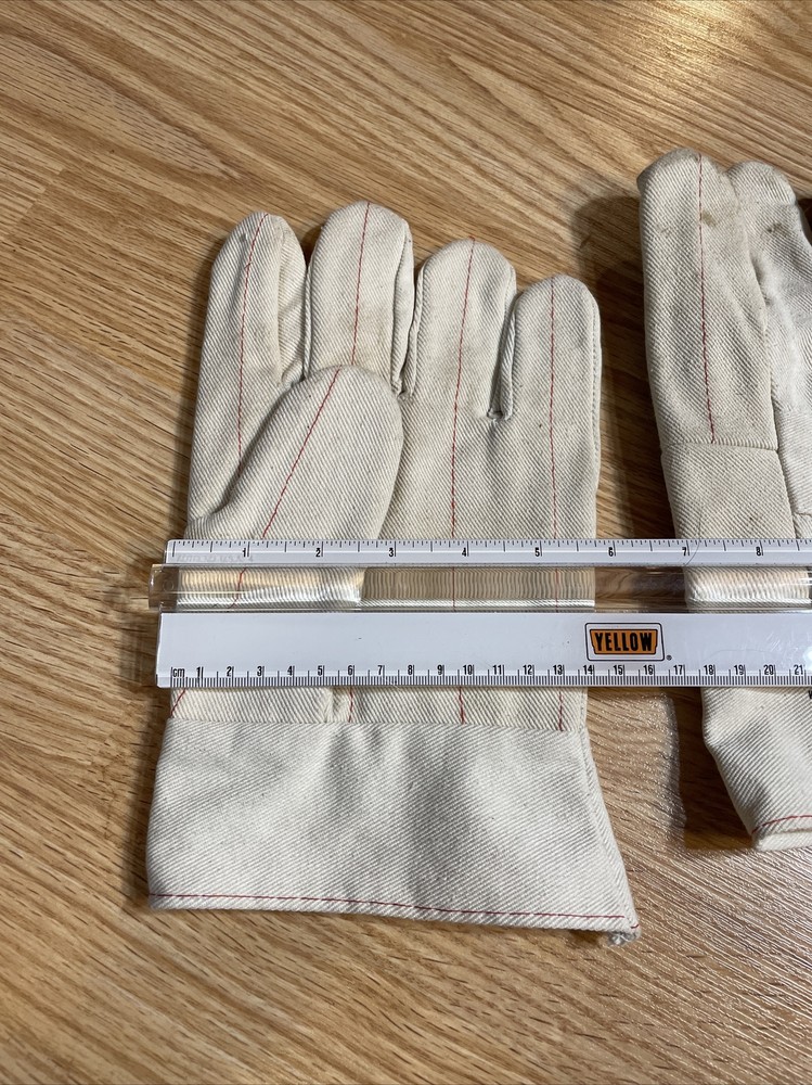 vintage boss hot wing gloves