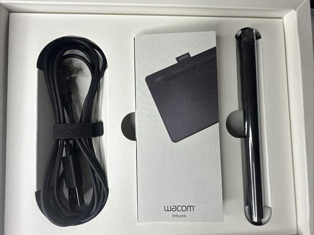 Wacom Intuos Wireless Graphics Drawing Tablet with Bonus Software