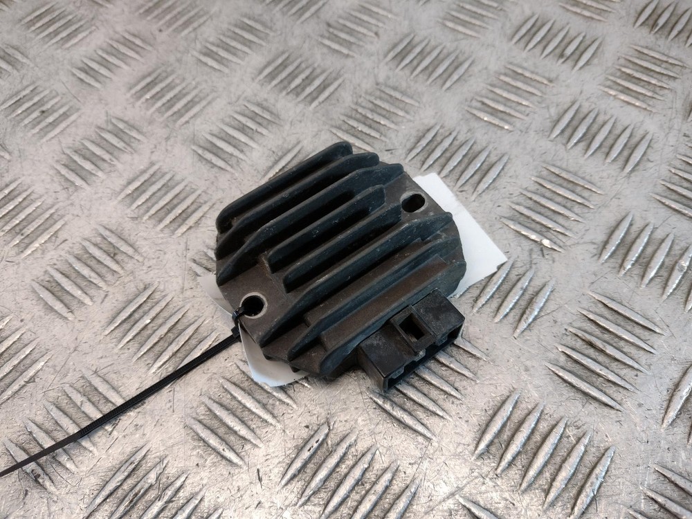 1996 YAMAHA XJ 600  RECTIFIER REGULATOR