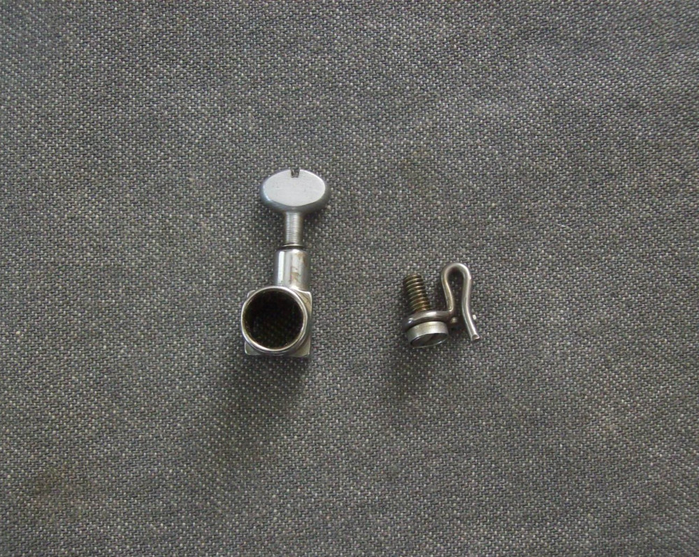 Singer 600E, 603E Sewing Machine Needle Clamp, & Thread Guide