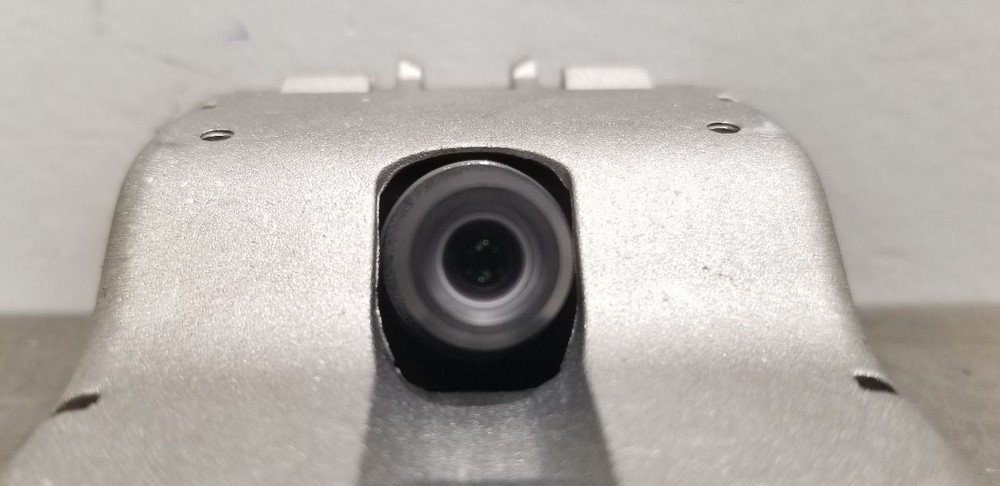 18 DODGE DURANGO FRONT VIEW WINDSHIELD MOUNTED CAMERA 4672633AC
