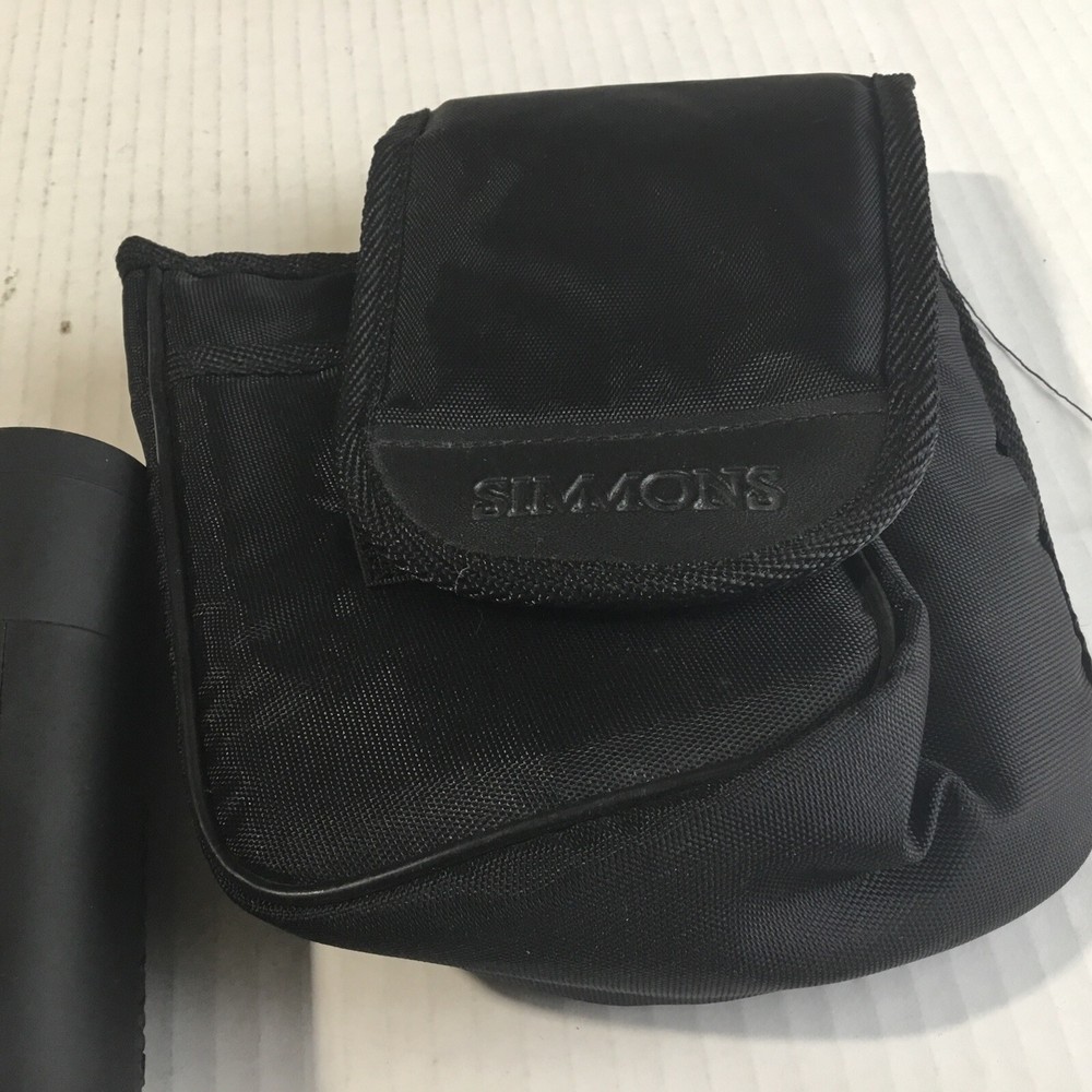 Simmons Captureview Binoculars CV4 With Case.