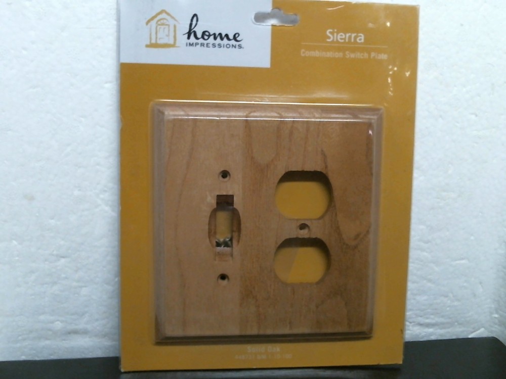 Home Impressions 448373 "Sierra" Combination Switch Plate, Solid Oak, FS