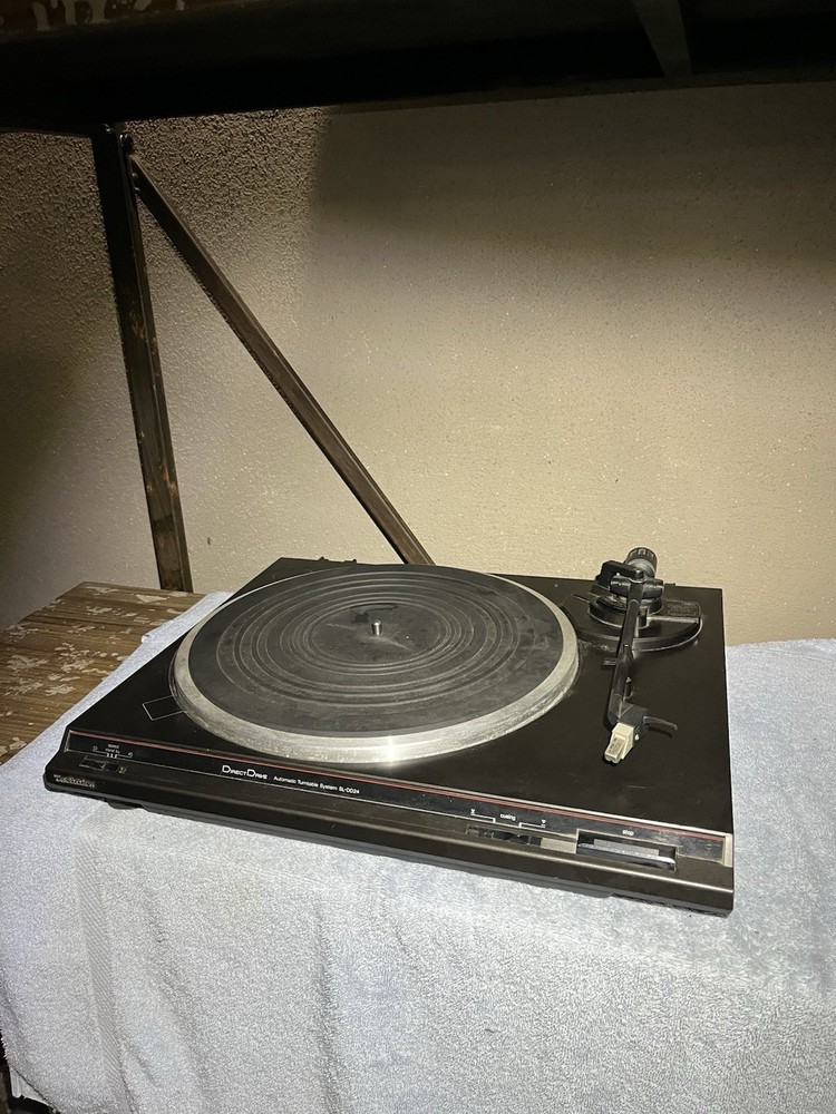 Vintage Technics SL-DD24U Direct Drive Automatic Turntable - Untested