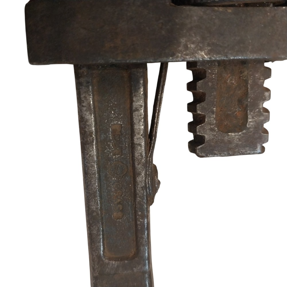 Vintage #10 Blue Grass small pipe wrench 10”