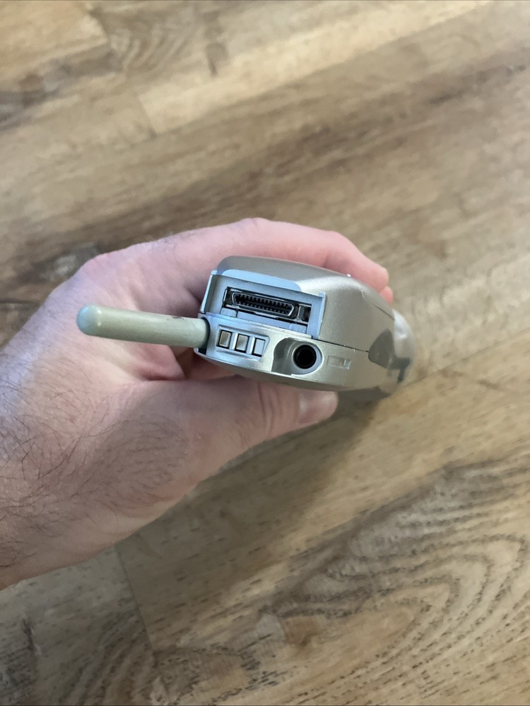 Encore! Compact Karaoke Microphone with Memory Card