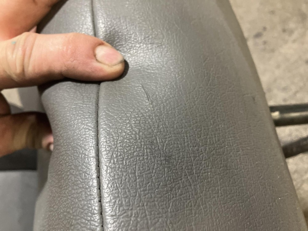 Freightliner CASCADIA Right/Passenger Seat - Used