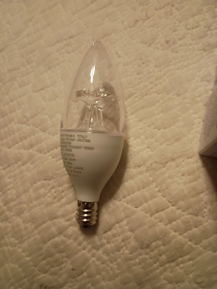 12 Pack Philips 40w LED Light Bulb 300 Lumens 4.5w Soft White