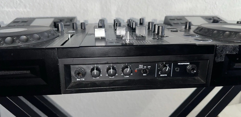 Gemini CDMP-7000 Professional Media Controller System Level 2