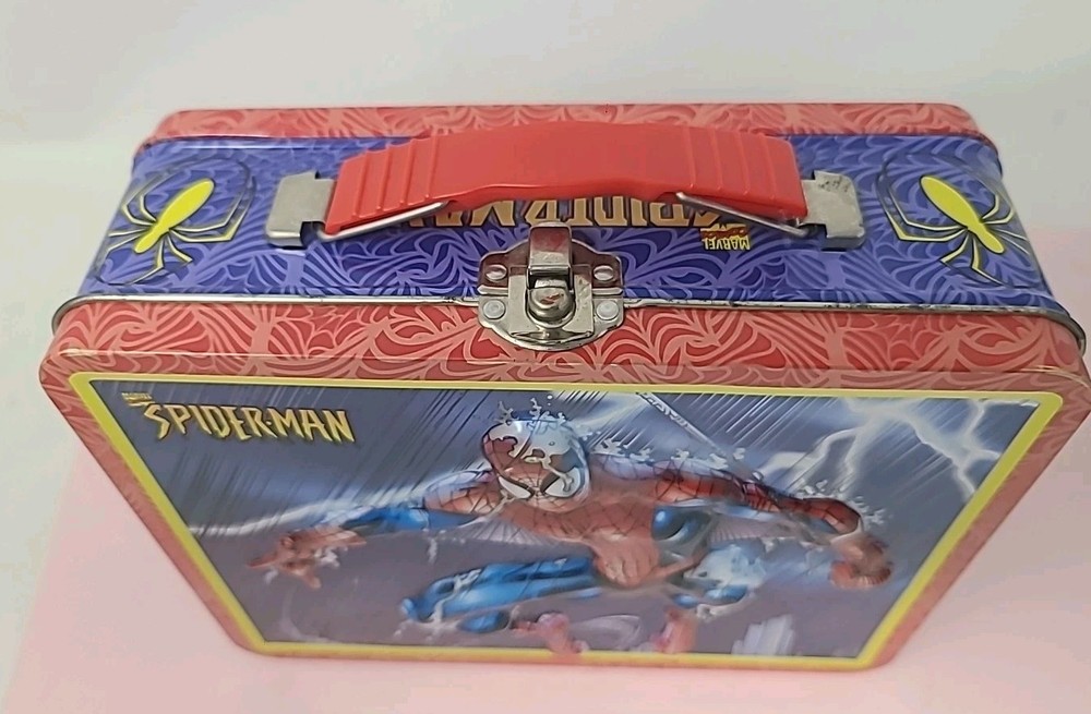 Spiderman 3D Embossed Metal Lunchbox 2000 Marvel Comics